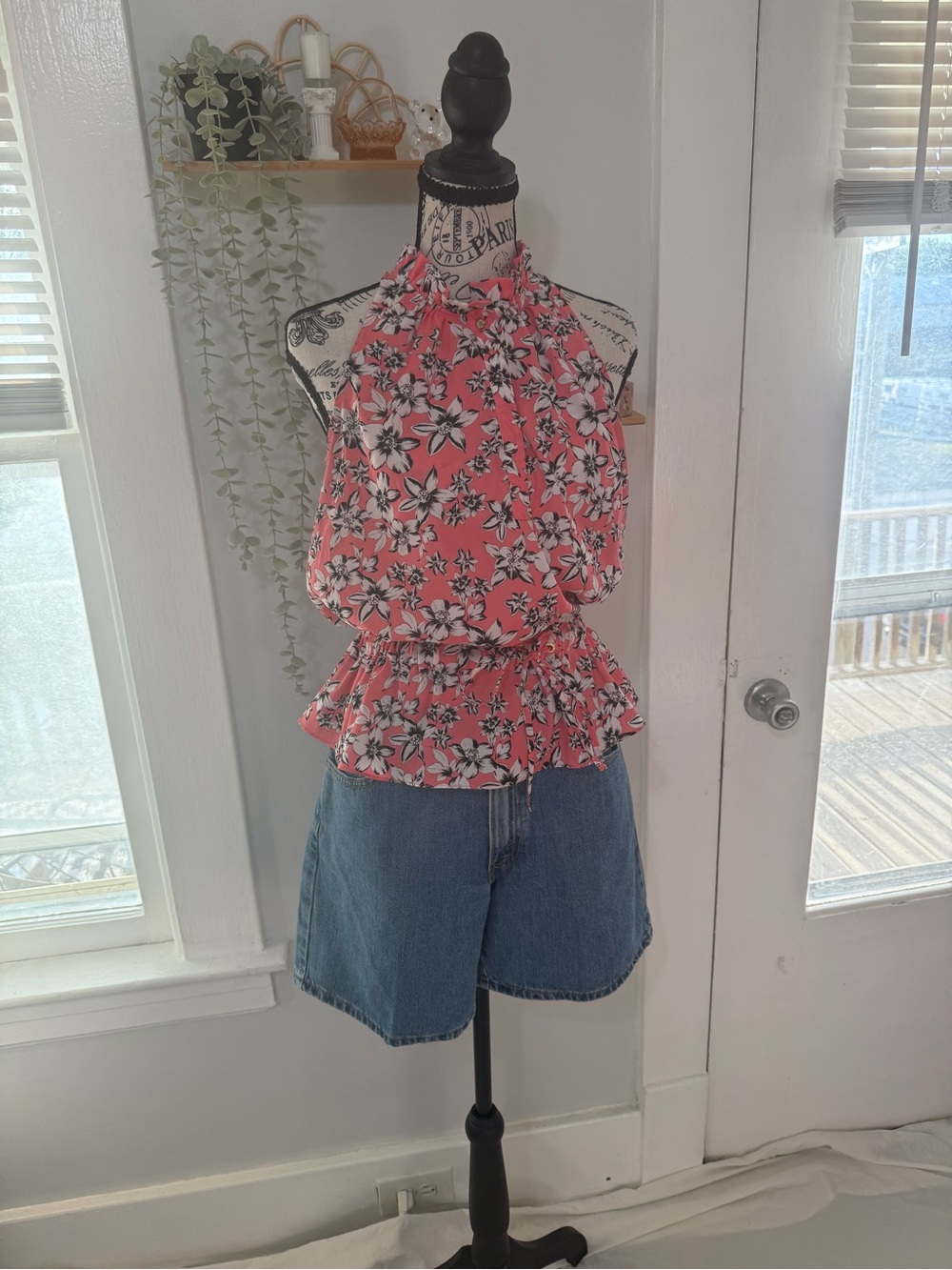 Juicy Couture y2k halter top with ruffle detail size XS